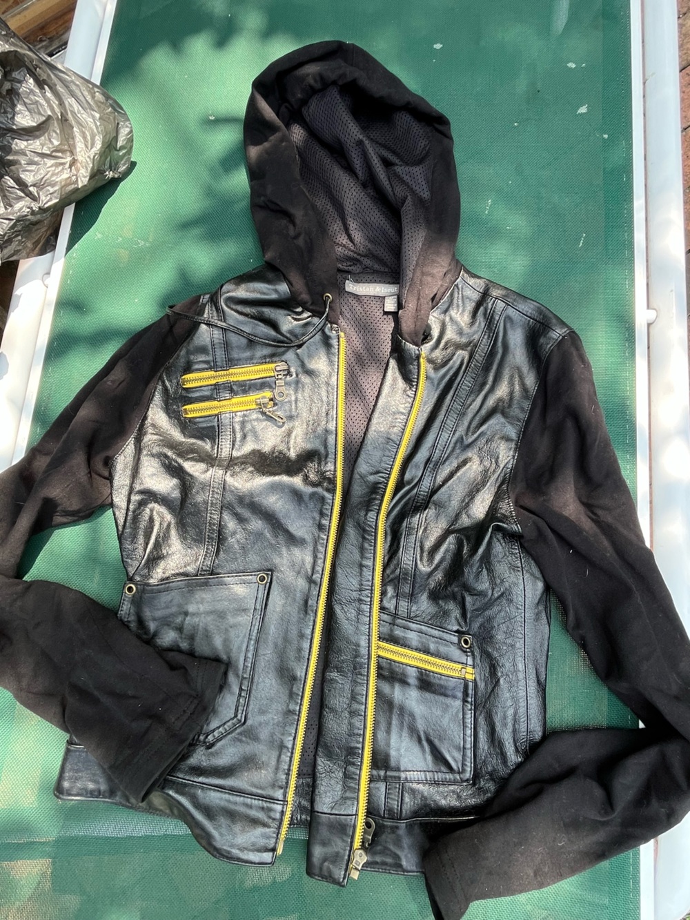 TRISTEN &  ISEUT women’s  Black Leather faux  Bomber Jacket with Yellow Zip med,